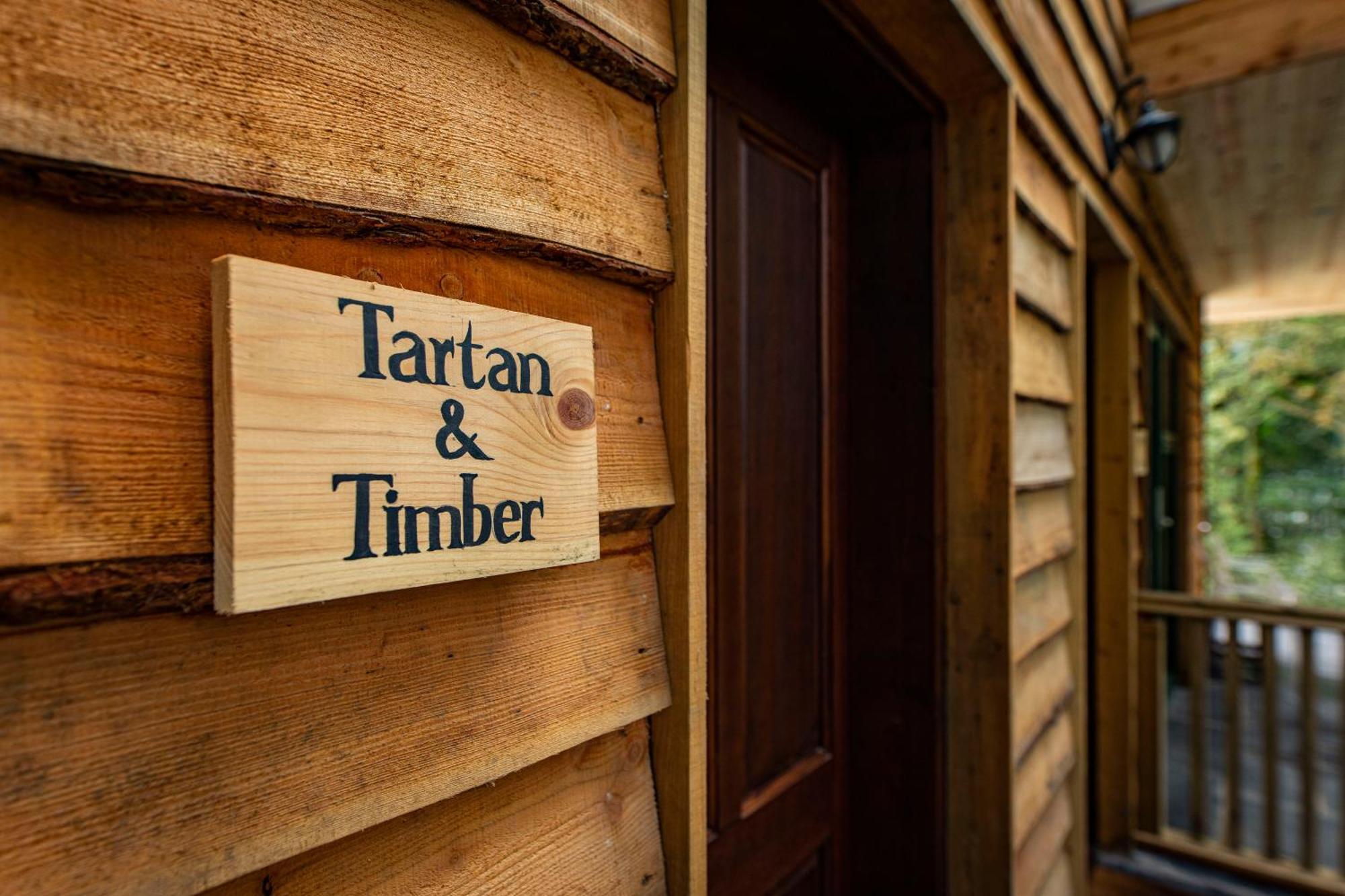 Black Sheep Hotels Cabins Spean Bridge Exterior photo