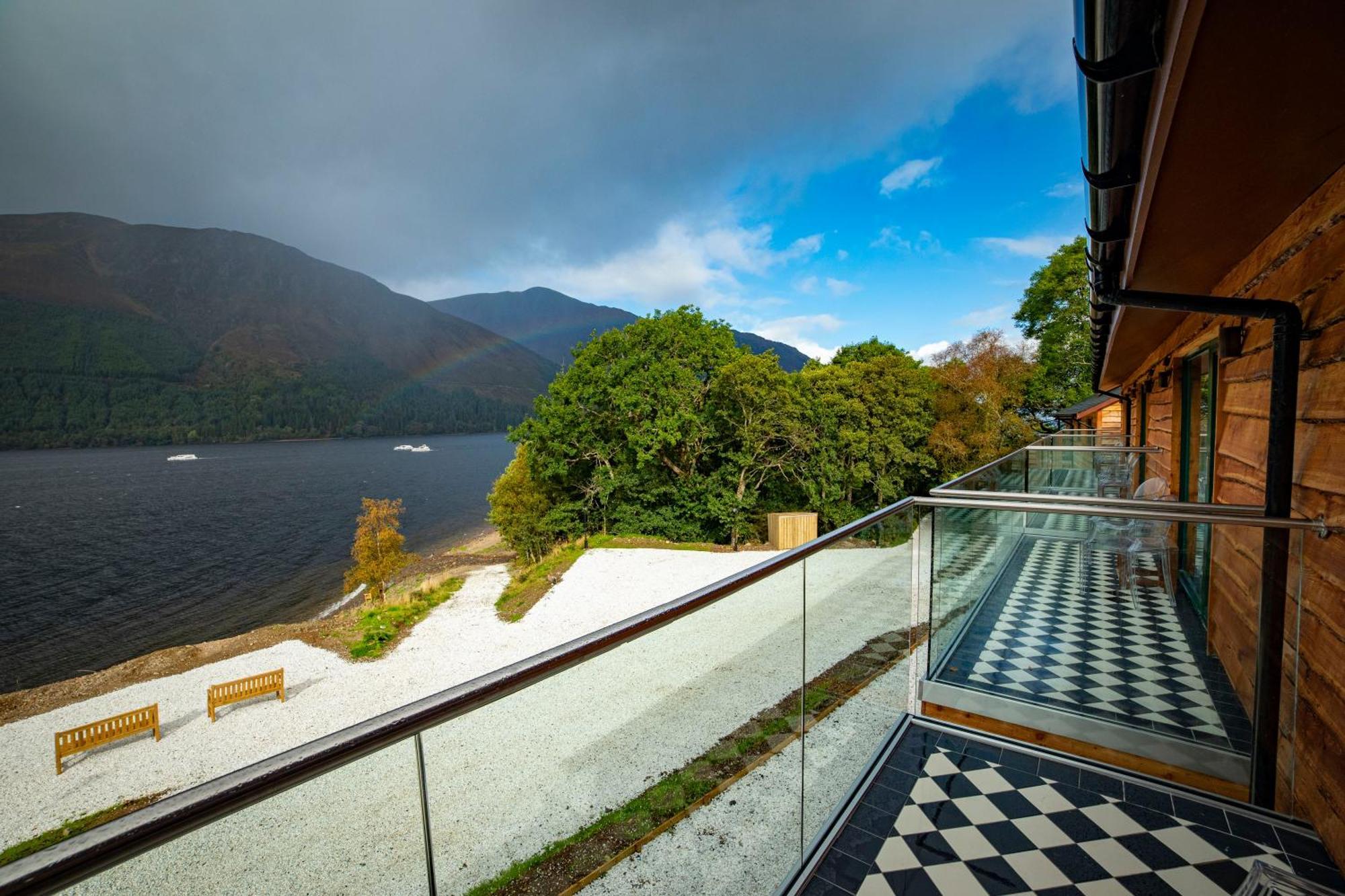 Black Sheep Hotels Cabins Spean Bridge Exterior photo