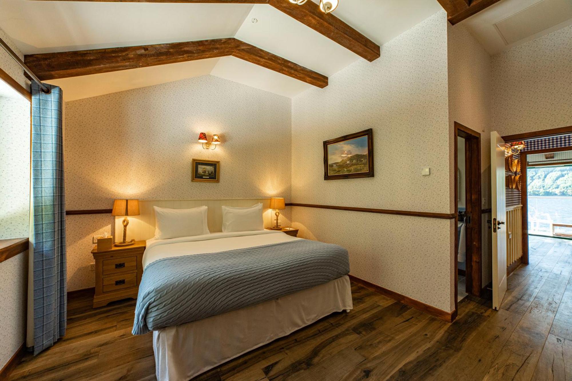 Black Sheep Hotels Cabins Spean Bridge Exterior photo